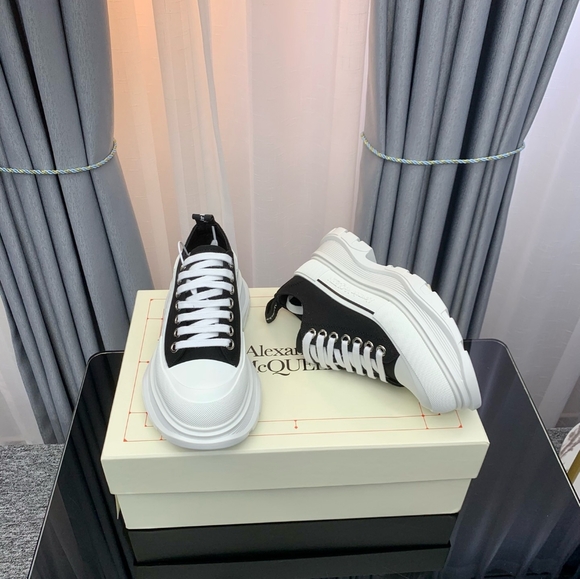 Alexander McQueen sneakers - Picture 4 of 5